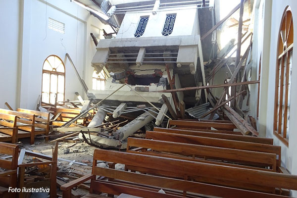 13-india-igreja-destruida