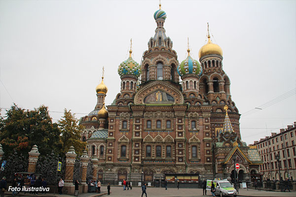 06-russia-igreja-sao-petesburgo
