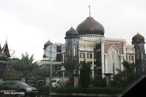 15-indonesia-mesquita-em-jakarta