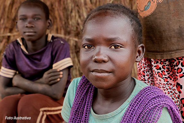 01-sudao-menina-em-campo-de-refugiados