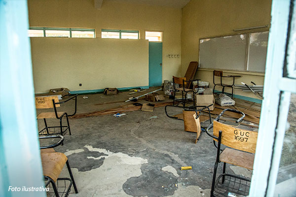 26-quenia-sala-de-aula-na-universidade-de-garissa-apos-ataque